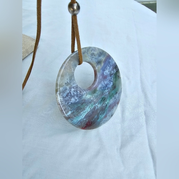 Green Moss Agate Round Disc pendant - Picture 3 of 11